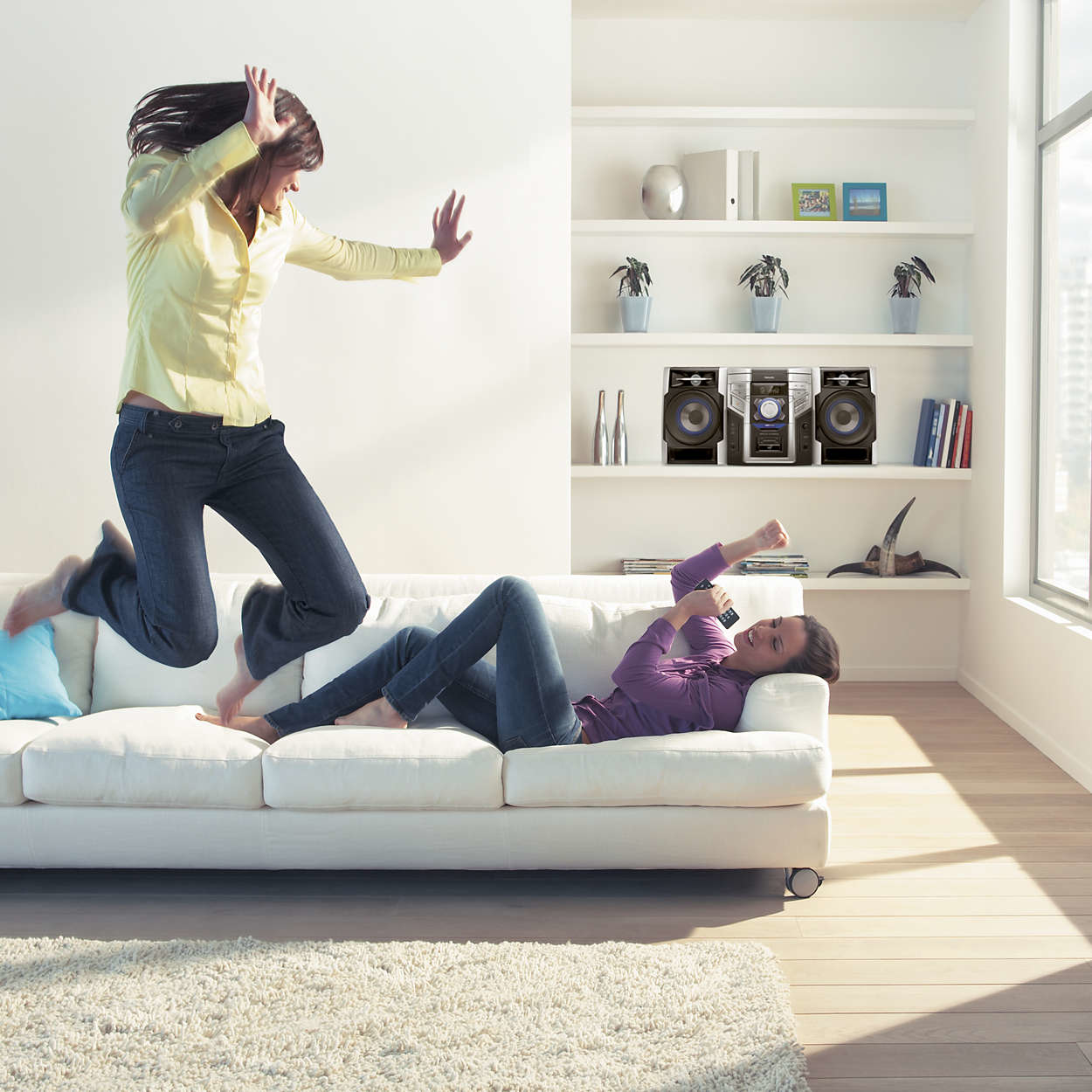 Philips FWM396 MP3 Mini Hi-Fi System – image 3