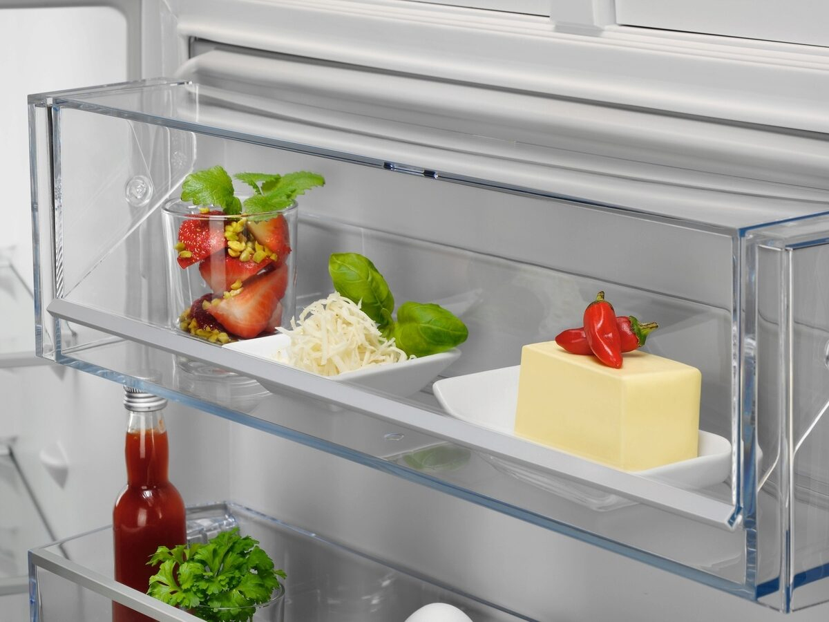 AEG Series 6000 NSK6D181DC fridge Built-in – image 7
