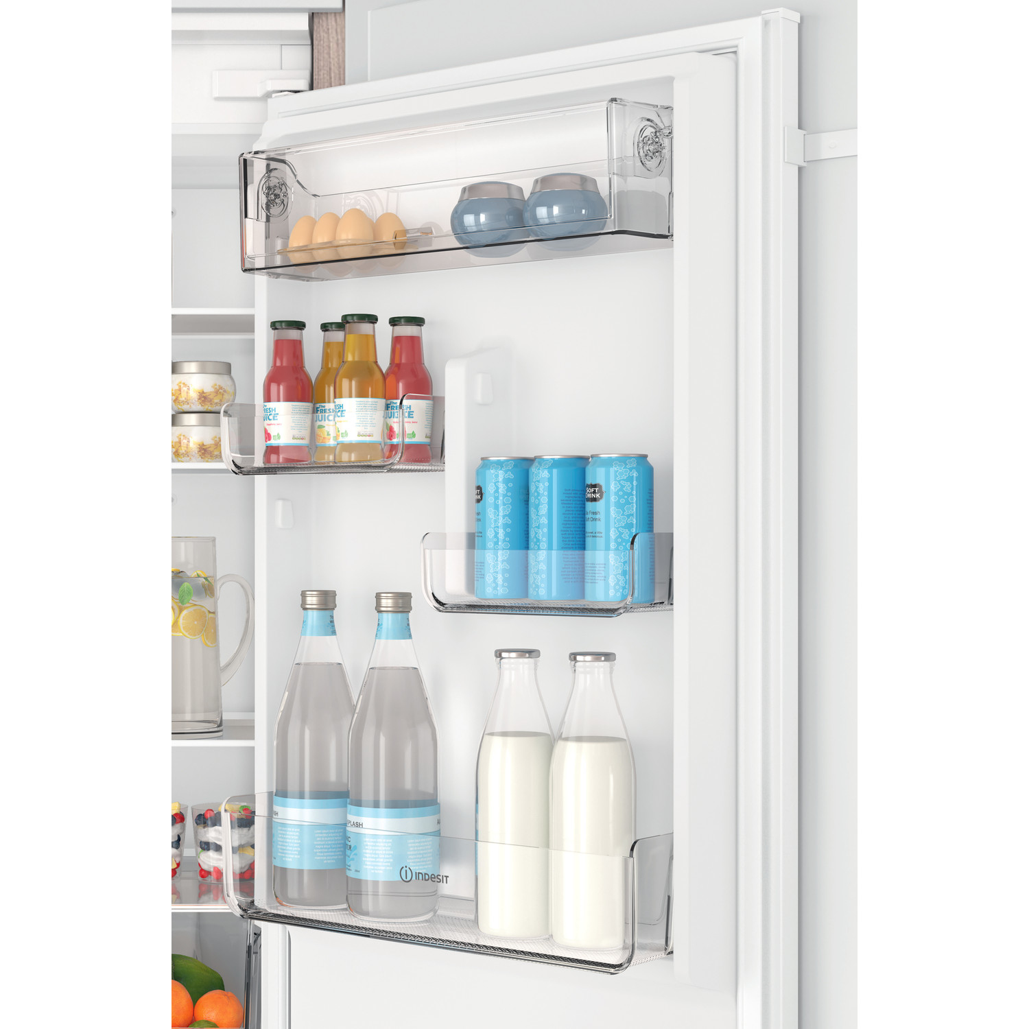 Indesit INC18 T111 UK – image 3