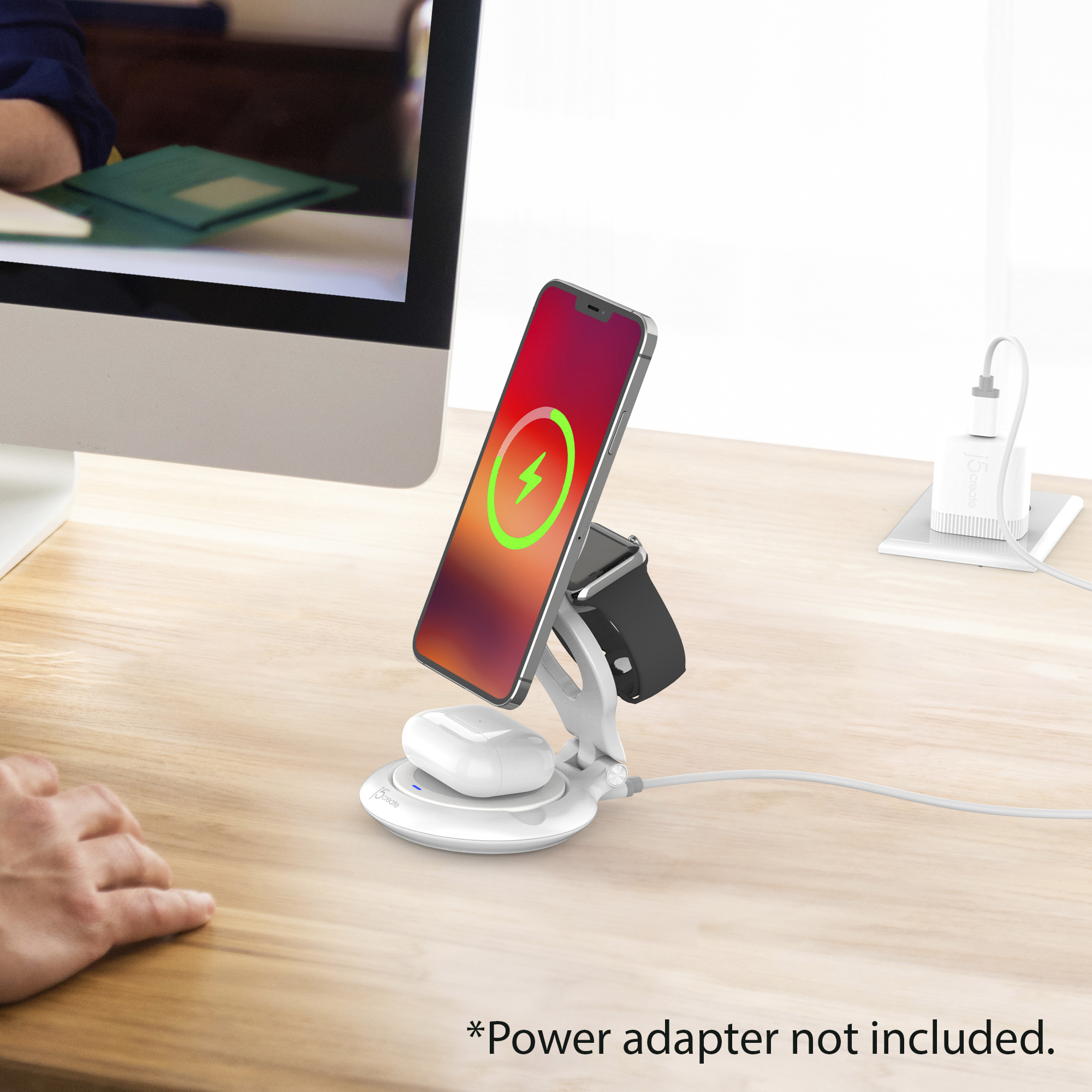j5create Qi2 3-in-1 Magnetic Foldable Wireless Charging Station – image 6