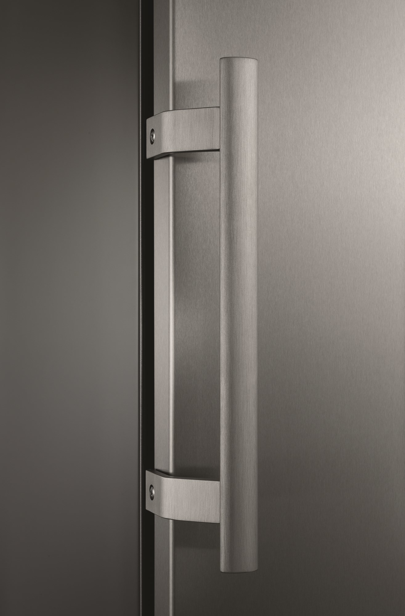 Electrolux ERE3541MFX fridge Freestanding – image 7