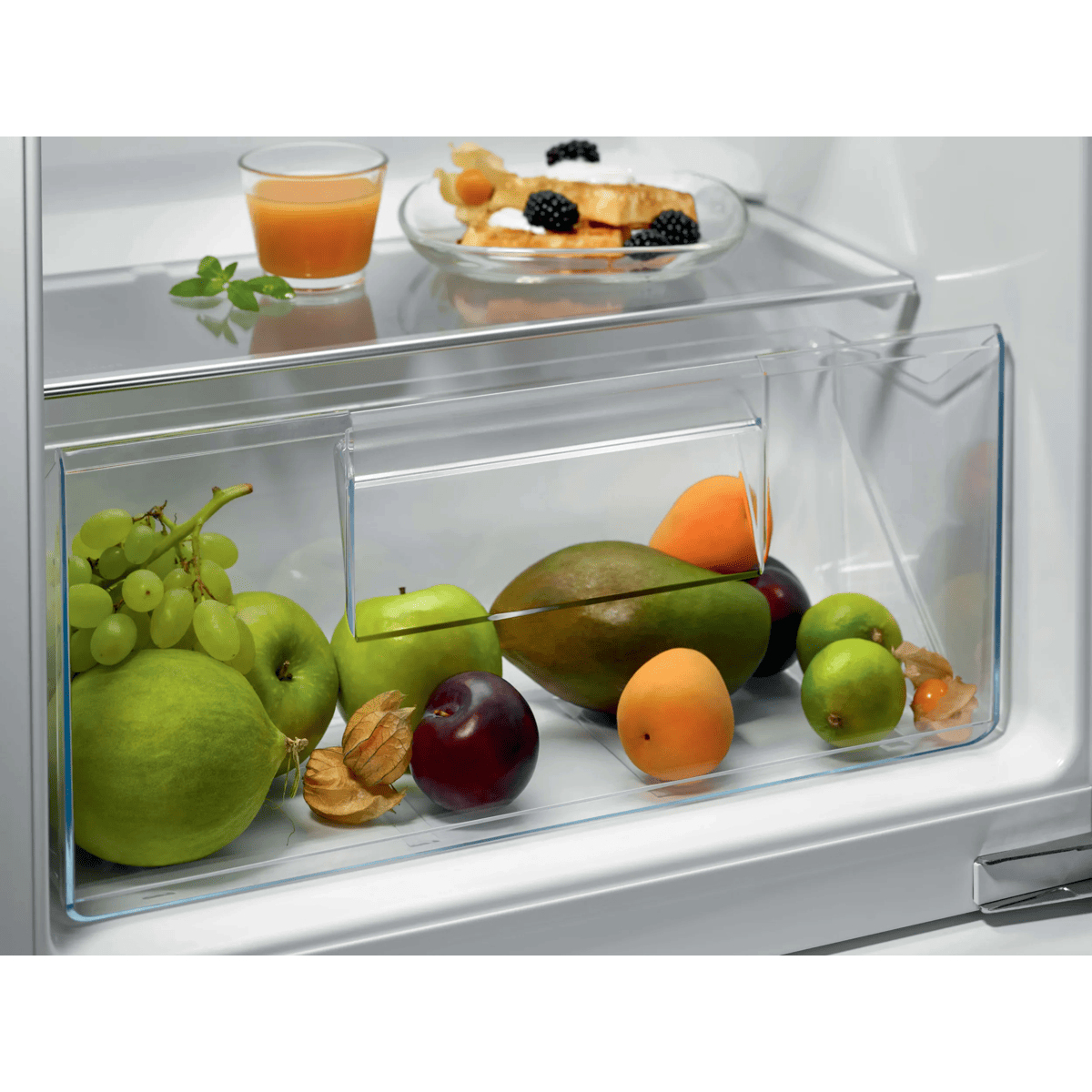 Electrolux KRB2AE88S fridge Built-in – image 3