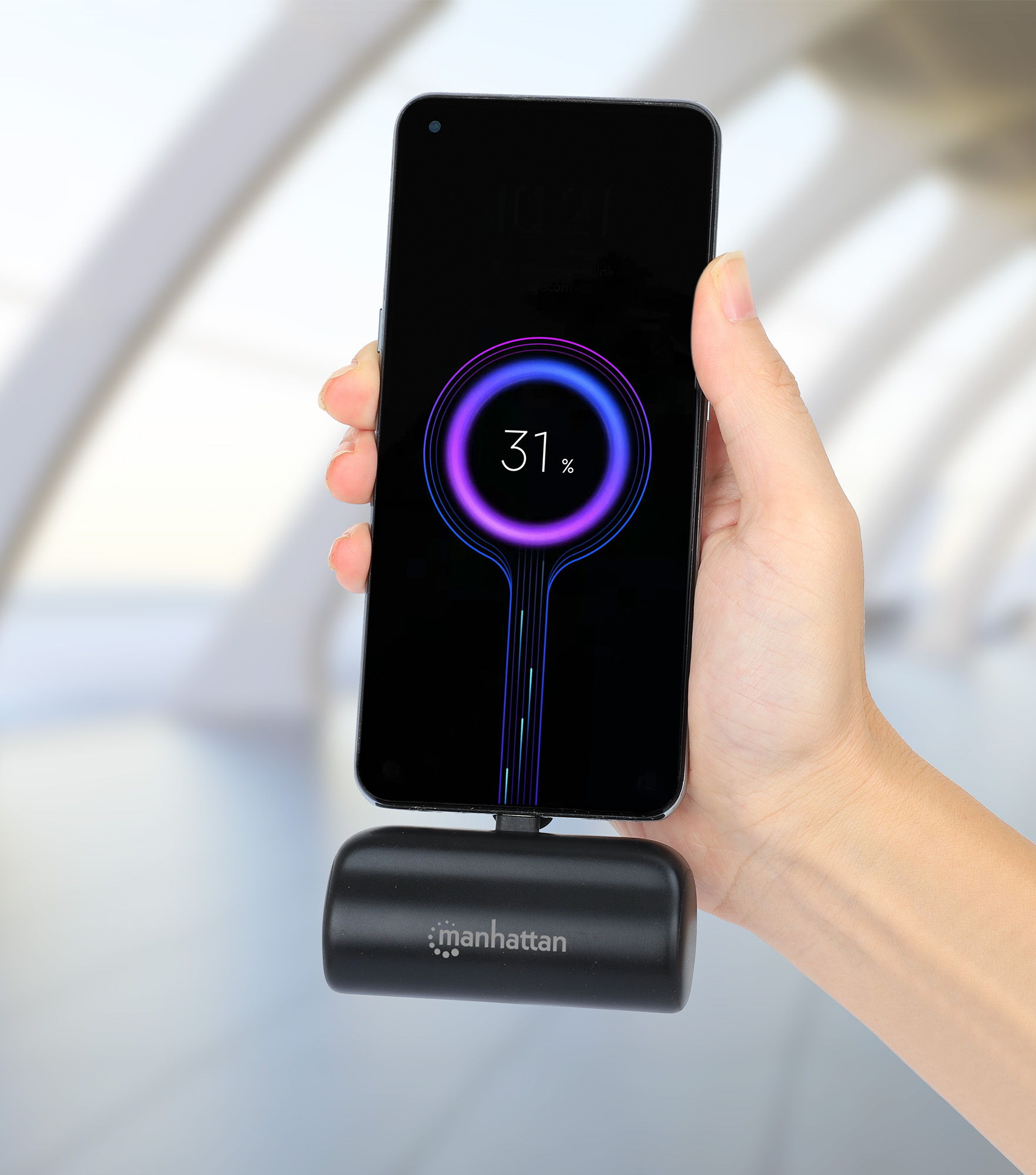 Manhattan Power Bank with integrated USB-C plug – image 8