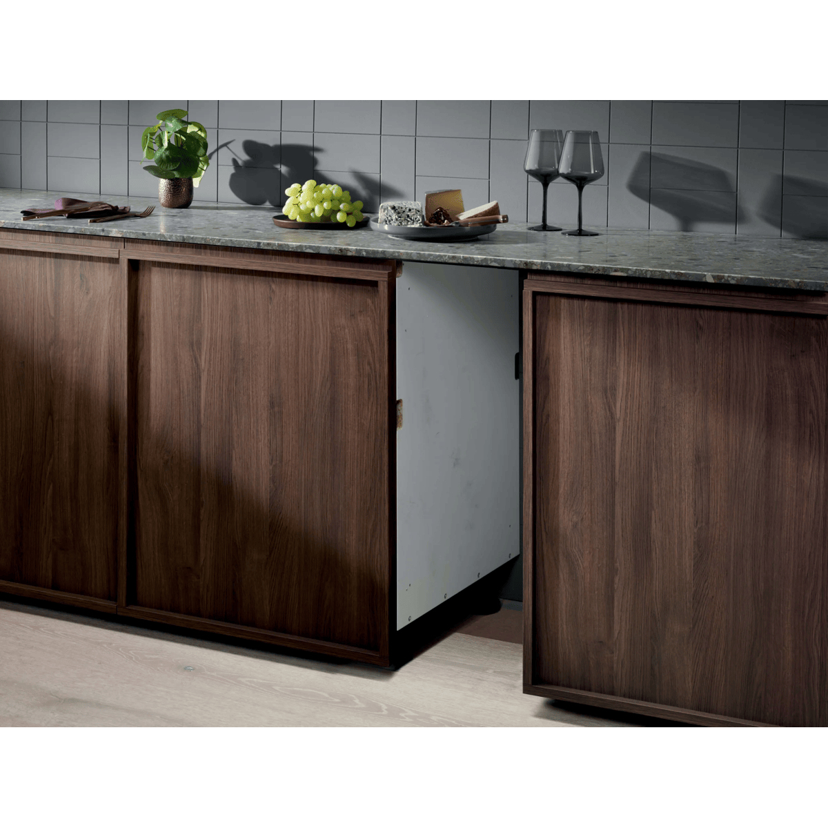 Electrolux EWUS020B5B Built-in Black 20 bottle(s) – image 7