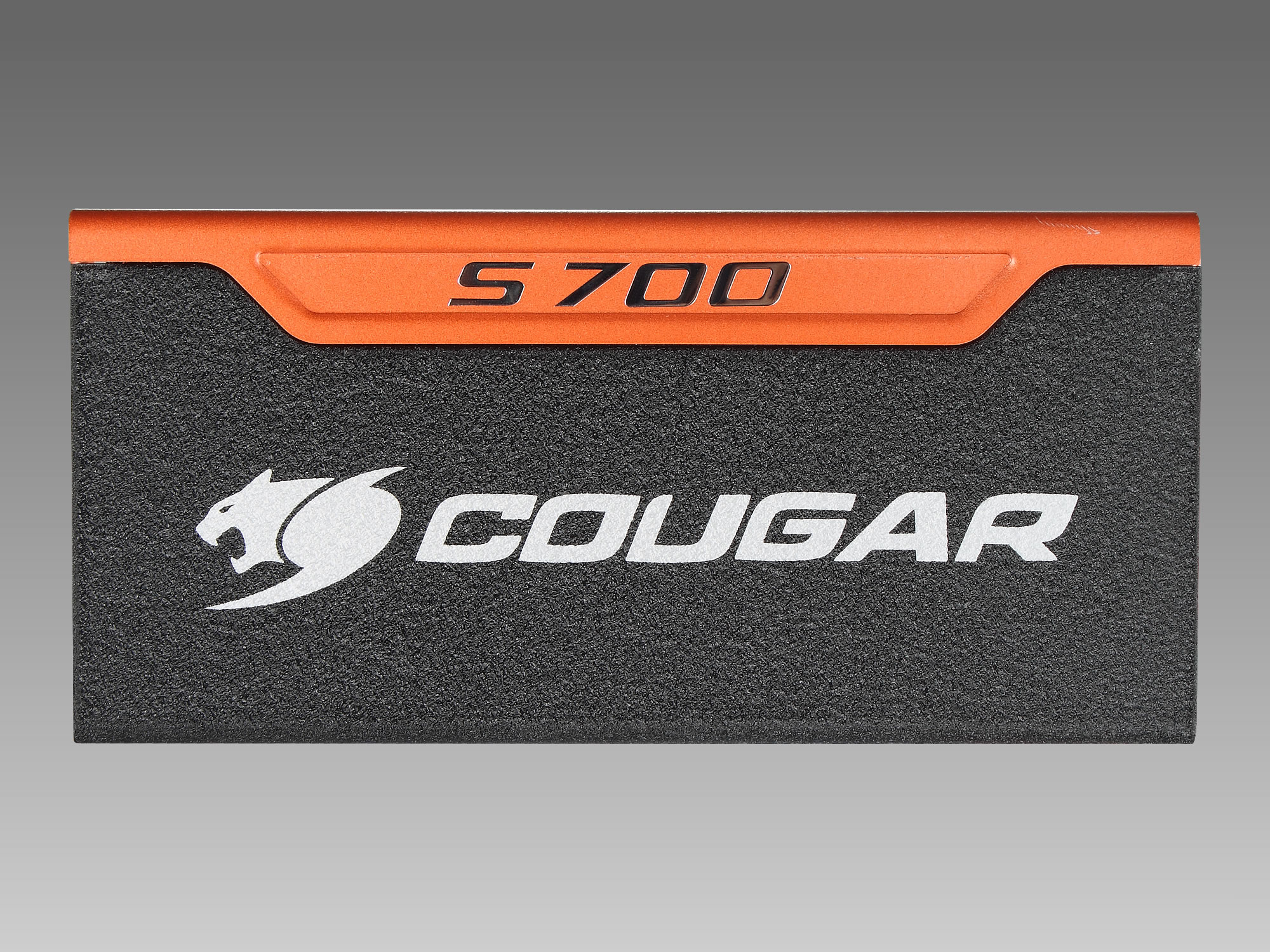 COUGAR S700 power supply unit – image 8