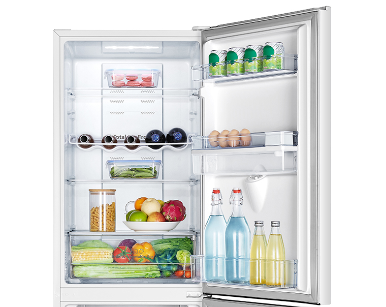 Hisense RB327N4WW1 fridge-freezer Freestanding – image 9