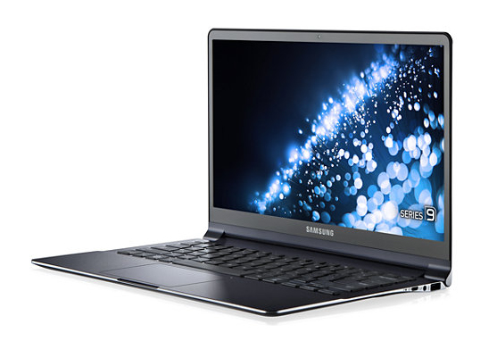 Samsung 9 900X3C-A04ID Intel® Core™ i5 i5-3317U Laptop 33.8 cm (13.3") HD+ 4 GB DDR3-SDRAM 128 GB SSD Windows 8 Black – image 2