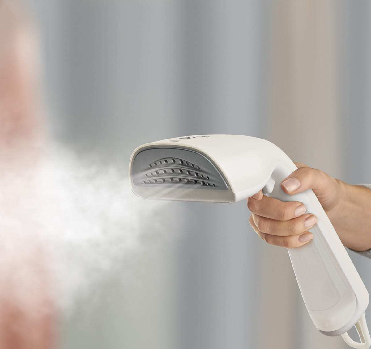 Electrolux E7HS1-6OW Handheld garment steamer – image 4