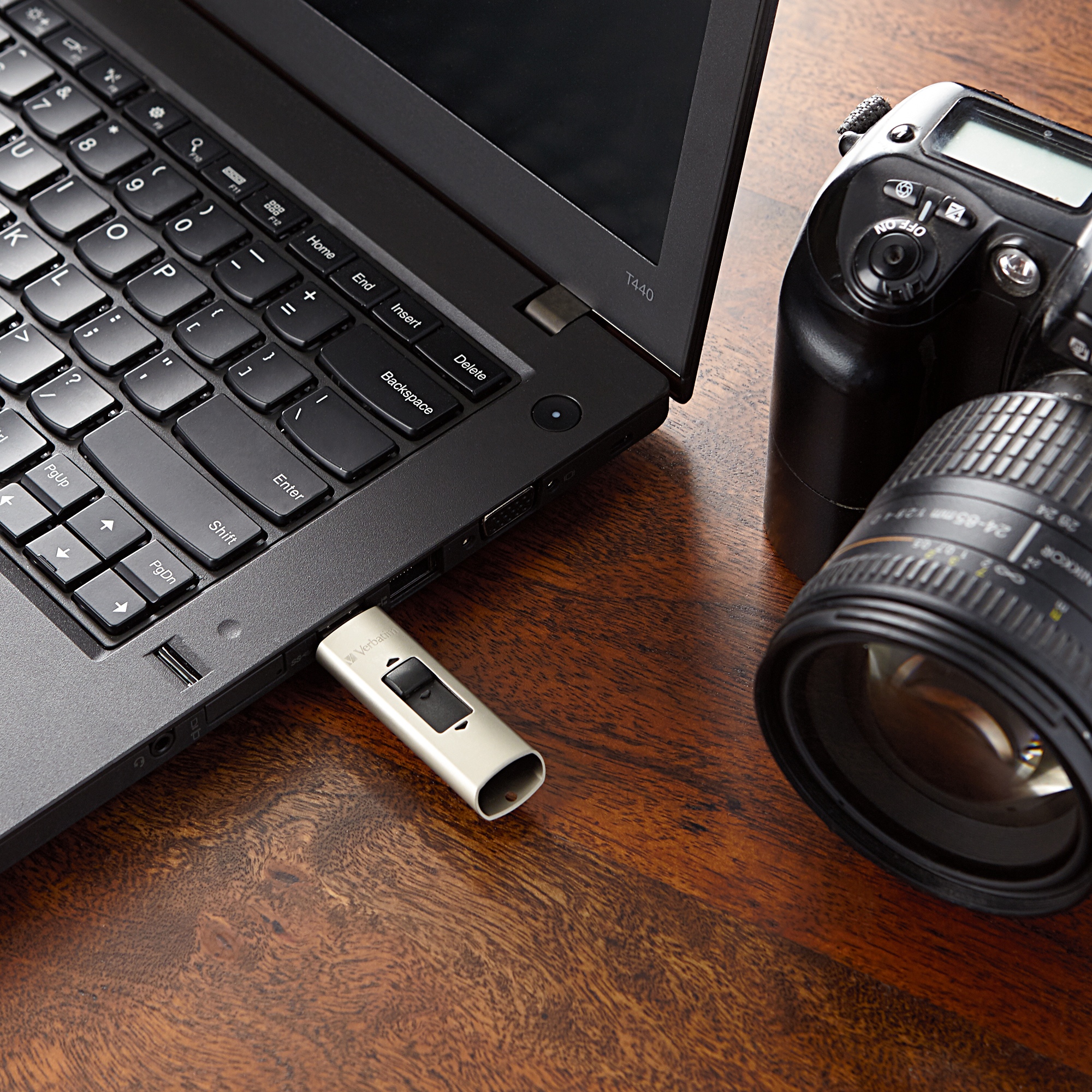 Verbatim Vx400 USB flash drive – image 2