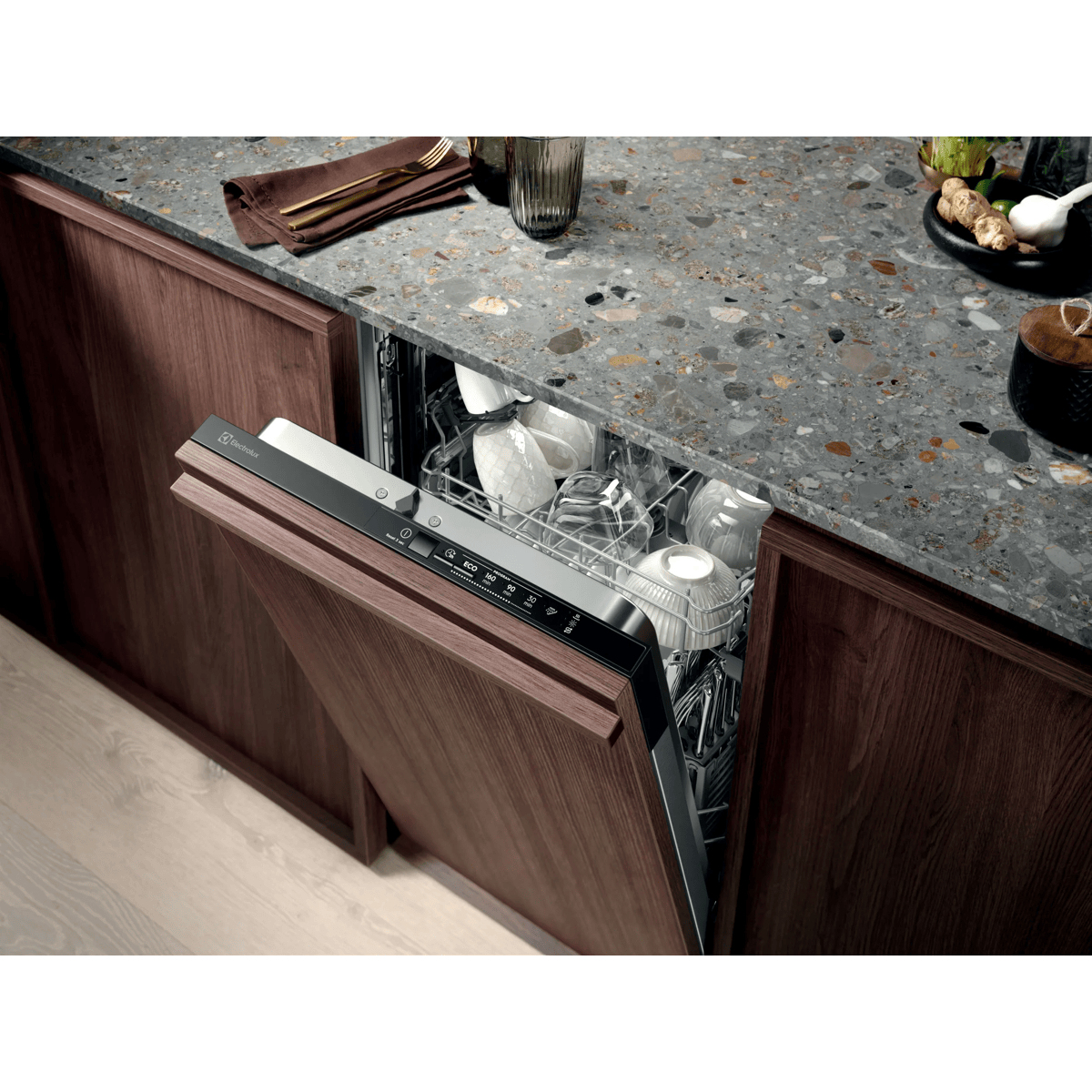 Electrolux KEAF2100L Fully built-in 9 place settings – image 7