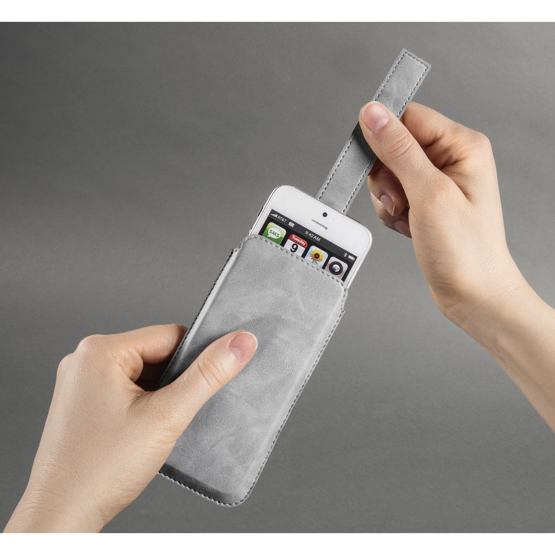 Hama "Slide" Smartphone Sleeve – image 2