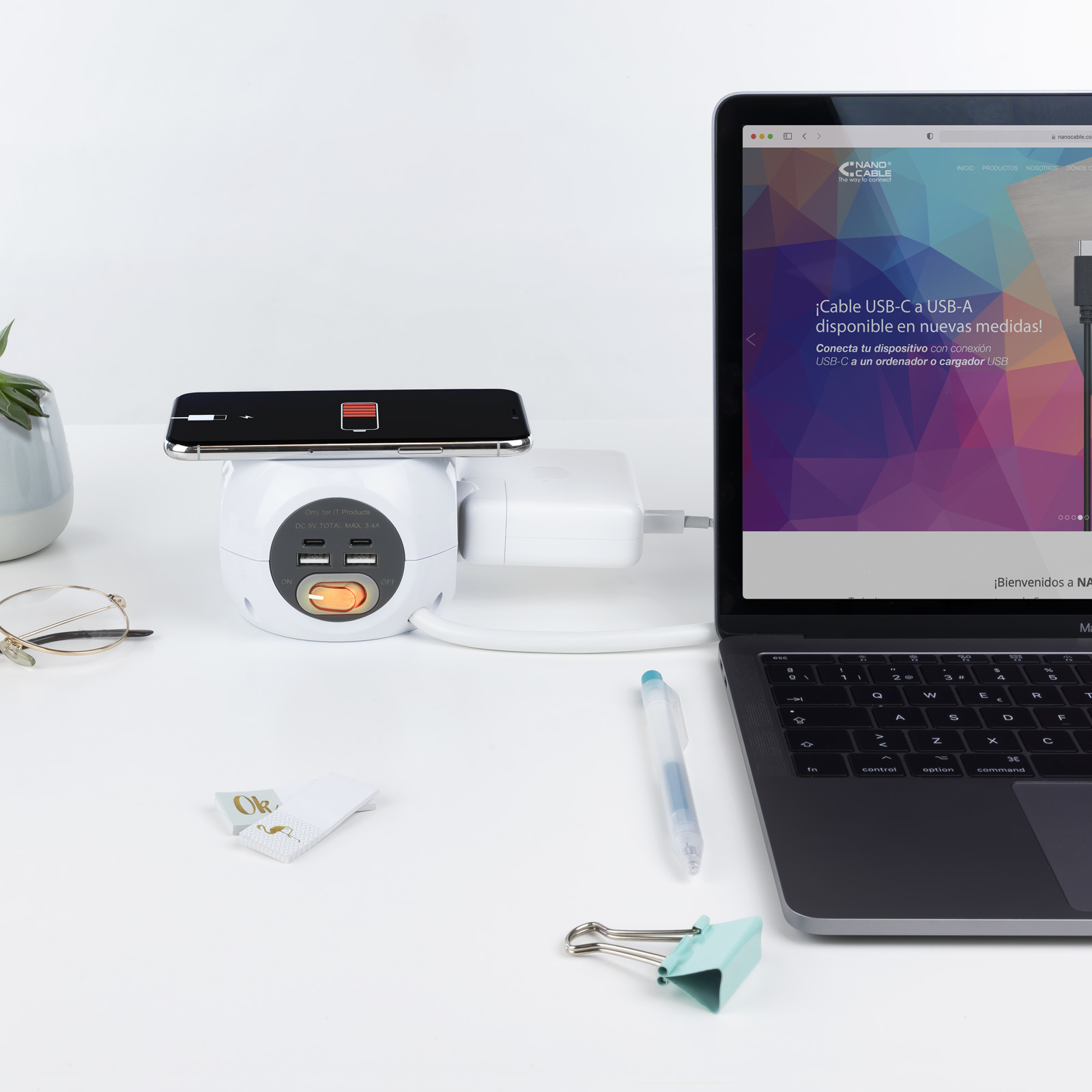 Nanocable 3-socket socket with 4 USB's (2 USB A + 2 USB-C) and wireless charging, with switch – image 9