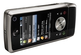 Motorola RIZR Z10 – image 3