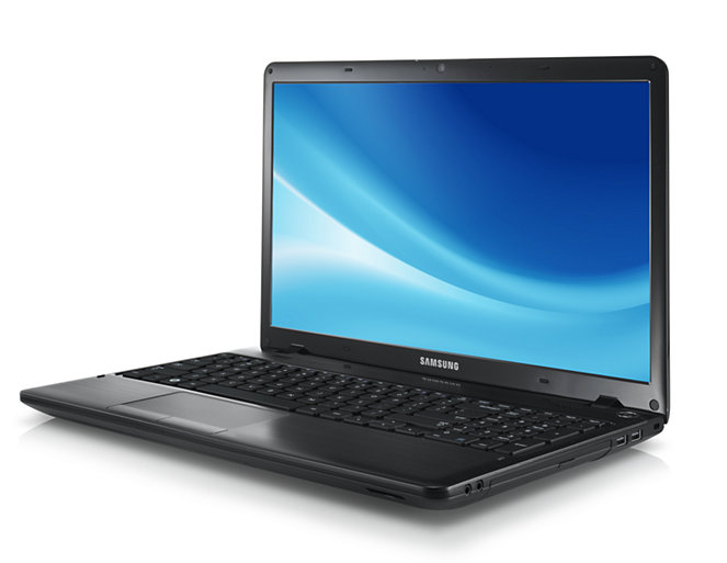 Samsung 3 NP355E5X AMD E E2-1800 Laptop – image 2