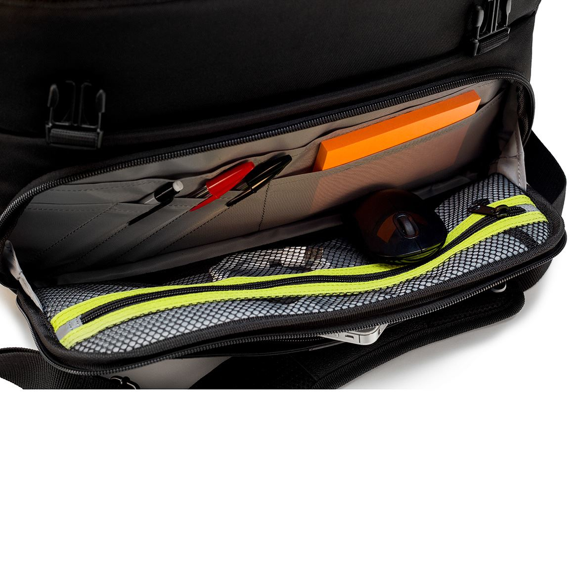 Targus TCG270EU 43.9 cm (17.3") Messenger case Black – image 8