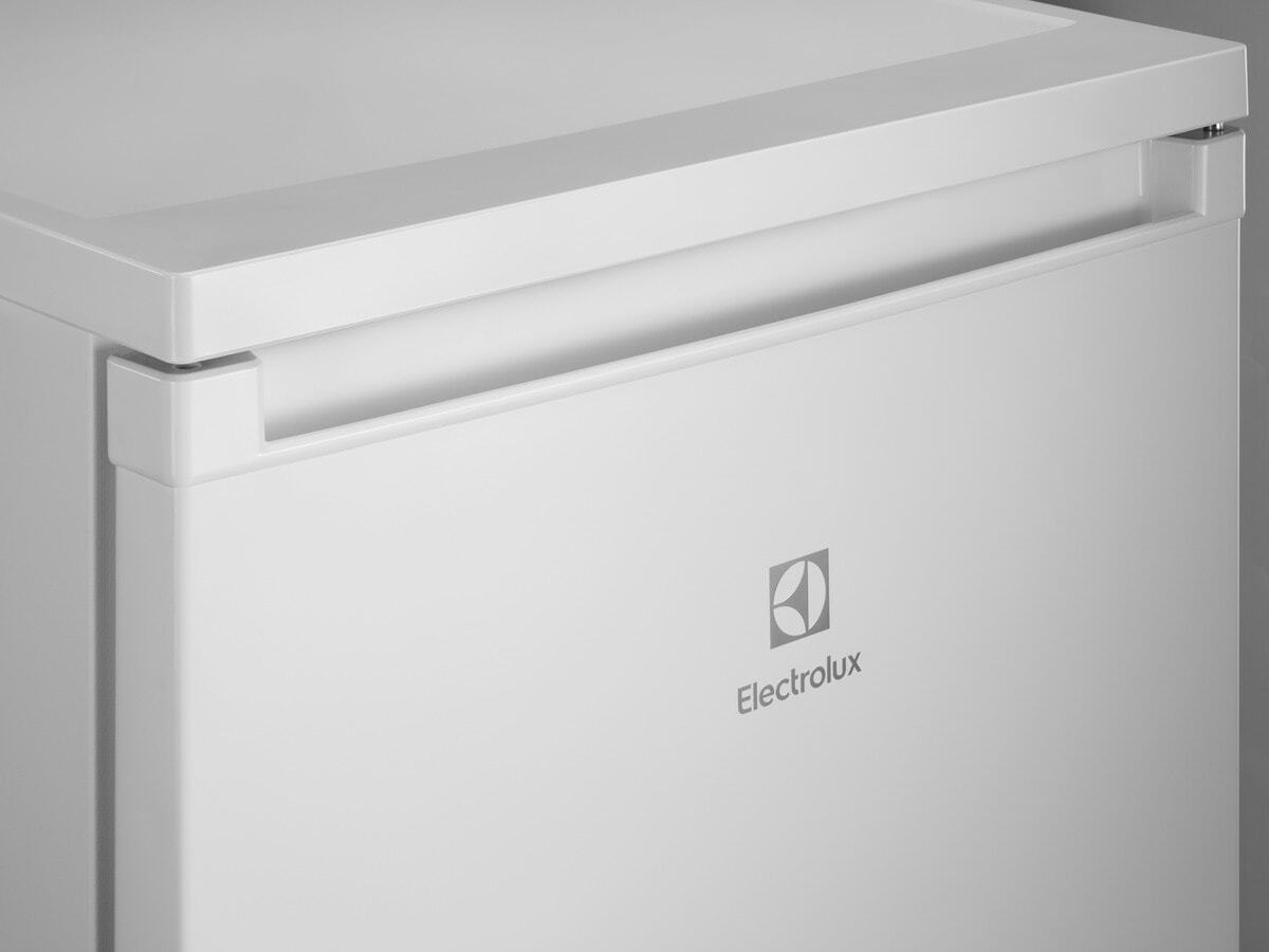 Electrolux LXB1AE15W1 fridge Freestanding – image 5