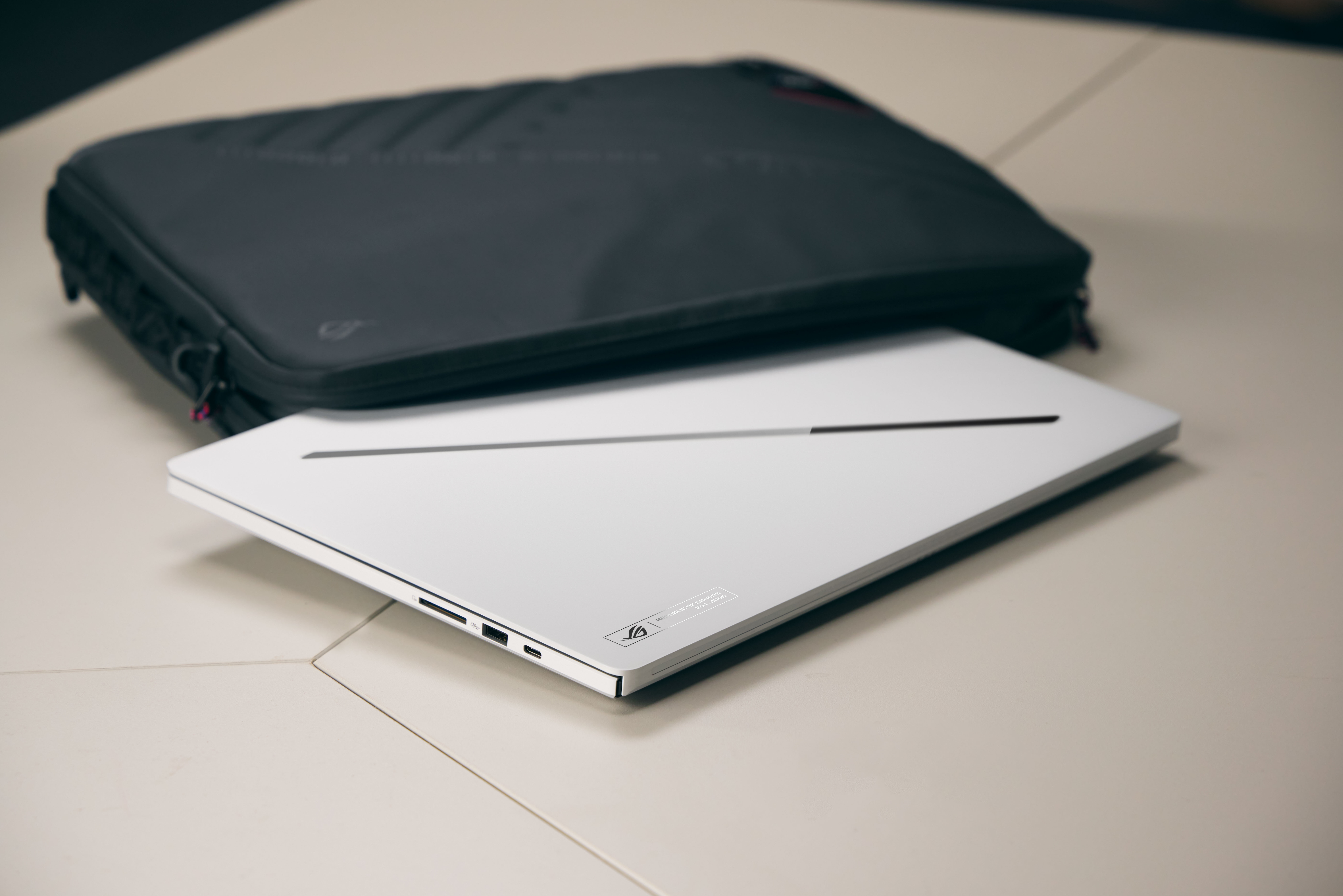 ASUS ROG Zephyrus G16   U9-386H   32 1 5070   GU606AP-TB039W W11H