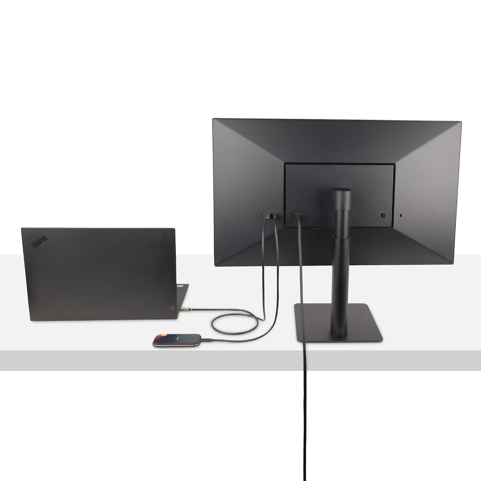 صورة StarTech.com 1م كابل USB4 USB-C، 40 جيجابت في الثانية، 100 واط PD