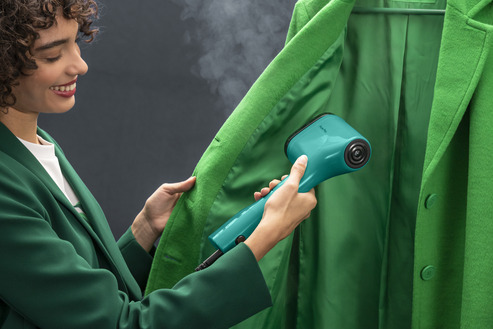 Tefal Pure Pop DT2024 Handheld garment steamer – image 2