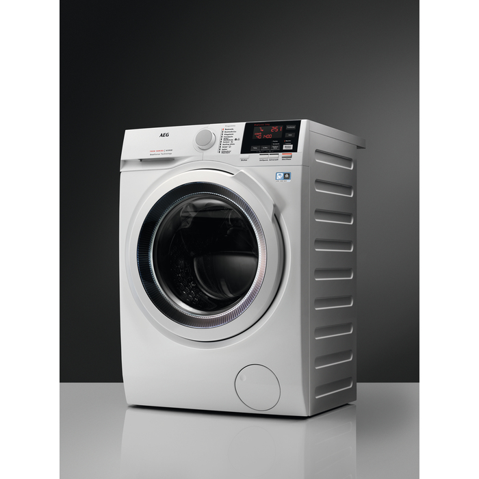 AEG L7WBG86W washer dryer Freestanding Front-load White – image 4
