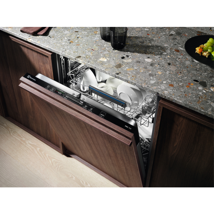 Electrolux KEQC7300L Fully built-in 13 place settings – image 8