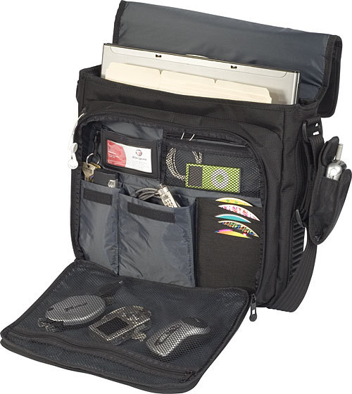 Targus Blacktop 15.4” Laptop Messenger – image 2