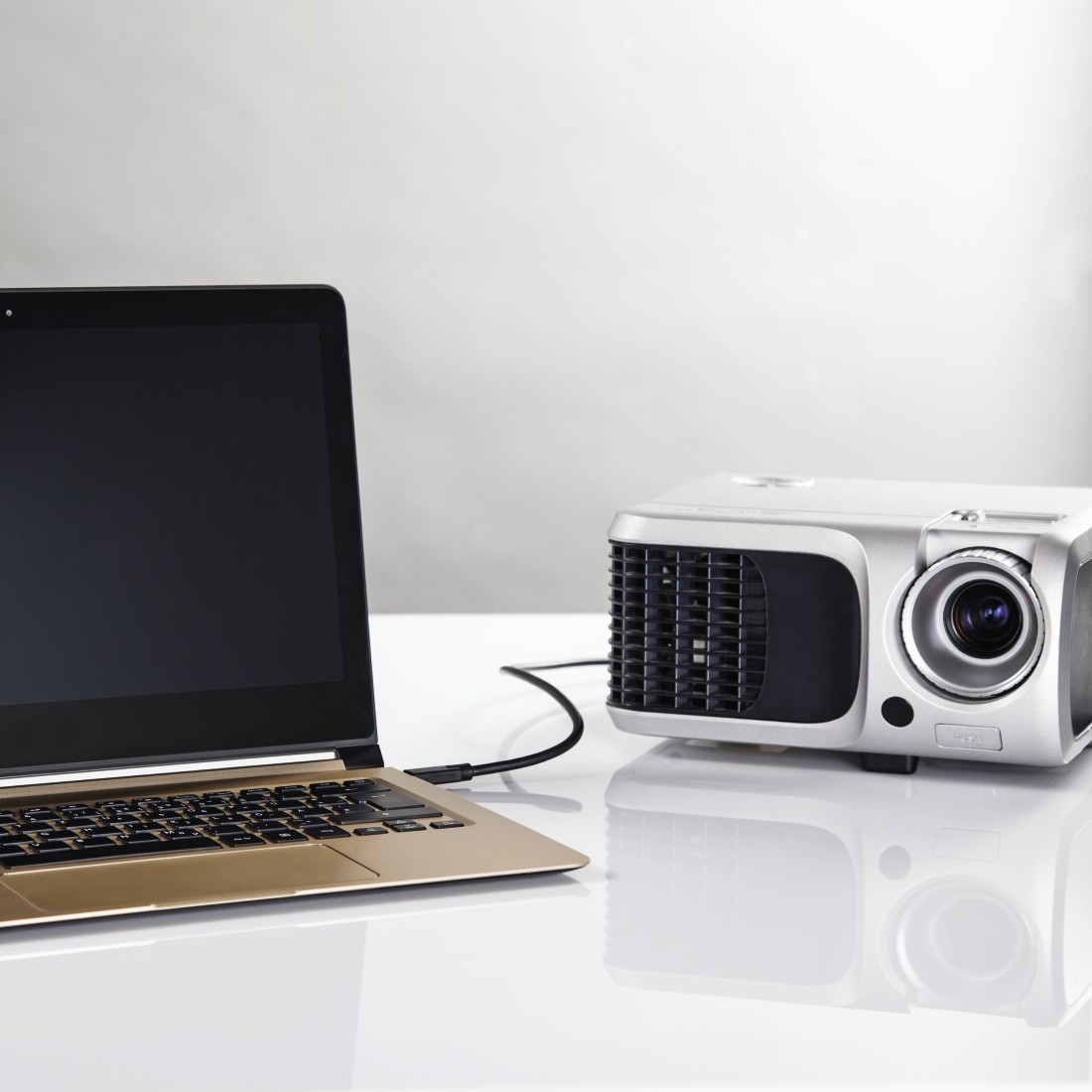 Hama 1.8m, USB-C/HDMI – image 4