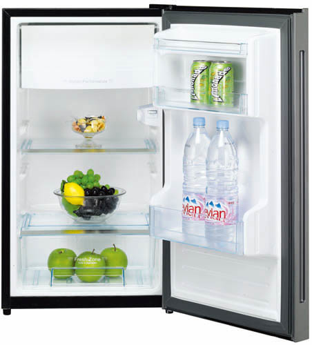 Daewoo FN-15B2RNB combi-fridge Freestanding Black – image 2