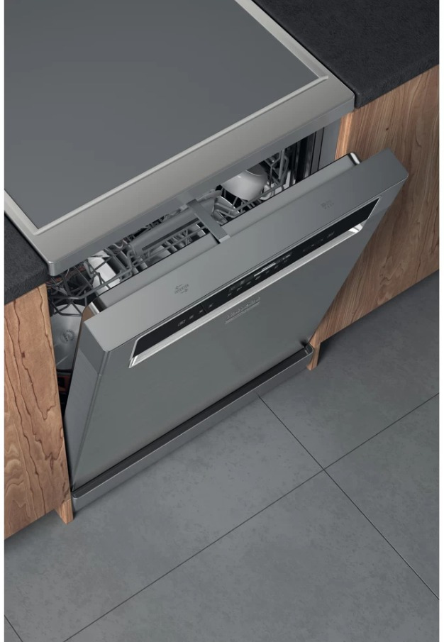 Hotpoint HFC 3T141 WC SB – image 8