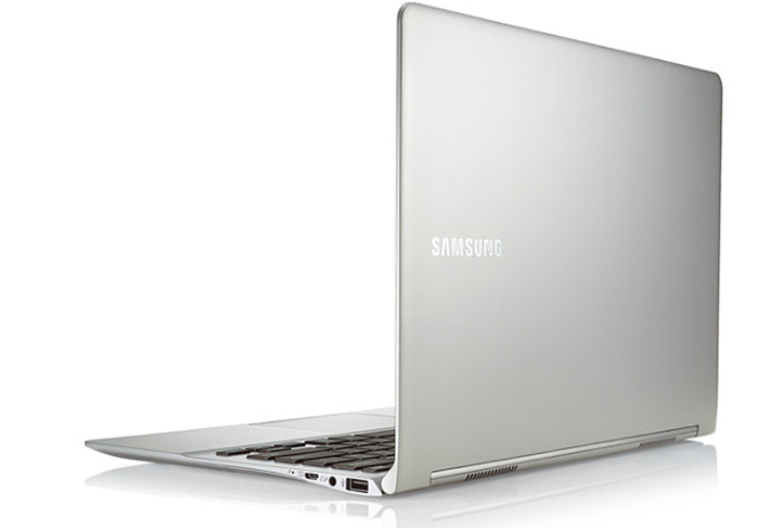 Samsung 9 900X3D-A53 Intel® Core™ i5 i5-3317U Laptop 33.8 cm (13.3") HD+ 4 GB DDR3-SDRAM 128 GB SSD Windows 7 Home Premium Silver – image 5