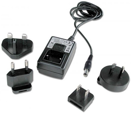 Lindy 73840 power adapter/inverter Indoor