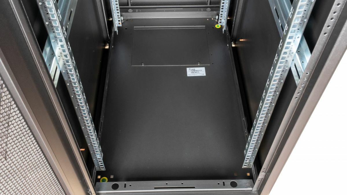 Equip Basic Flex 19' Cabinet, 26U – image 3