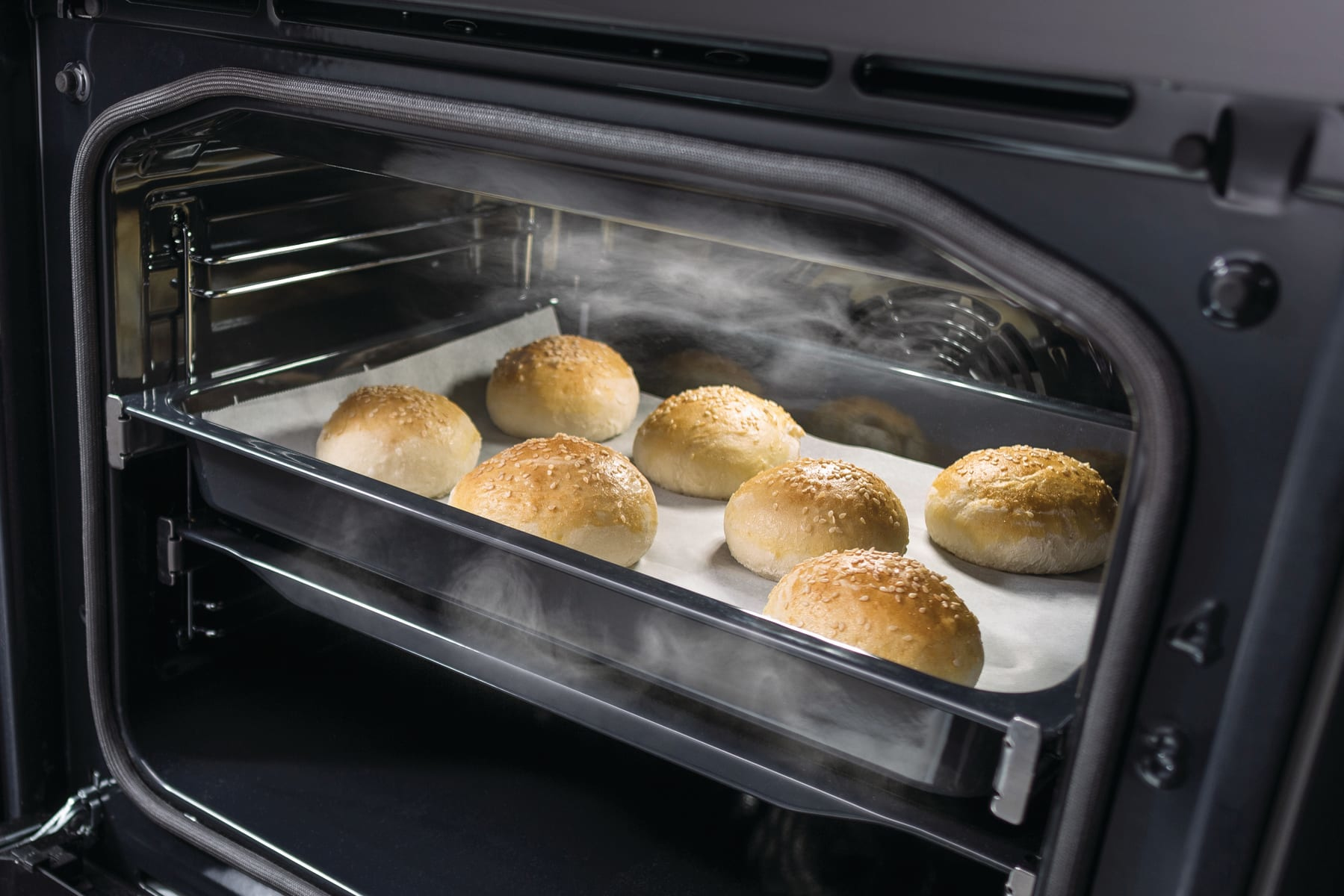 Hisense BSA5211BX oven – image 5