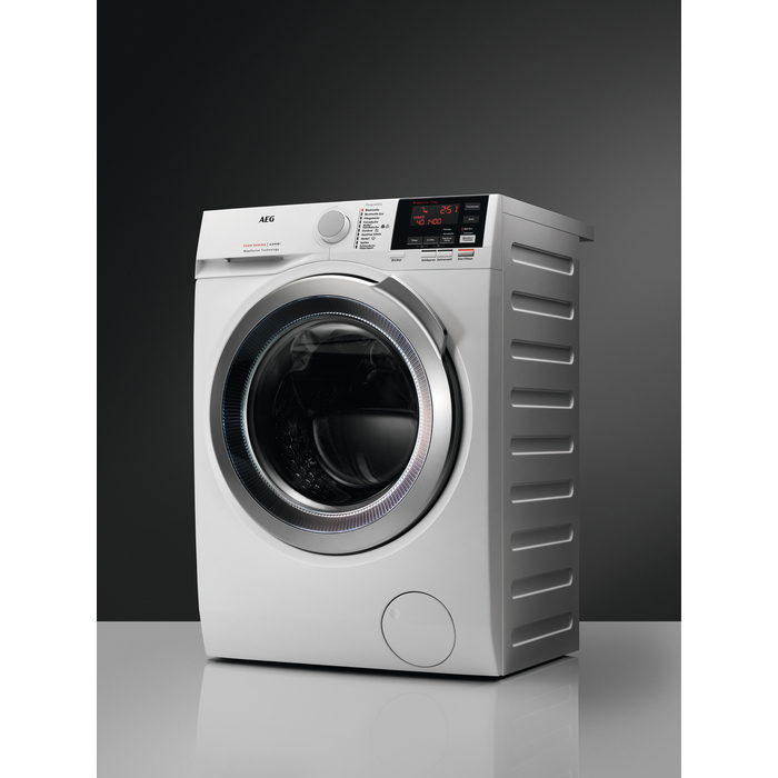 AEG L7WBGO49S washer dryer Freestanding Front-load White – image 8