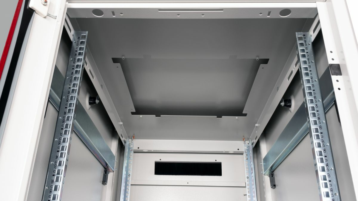Equip Dynamic Flex 19' Cabinet, 42U – image 6