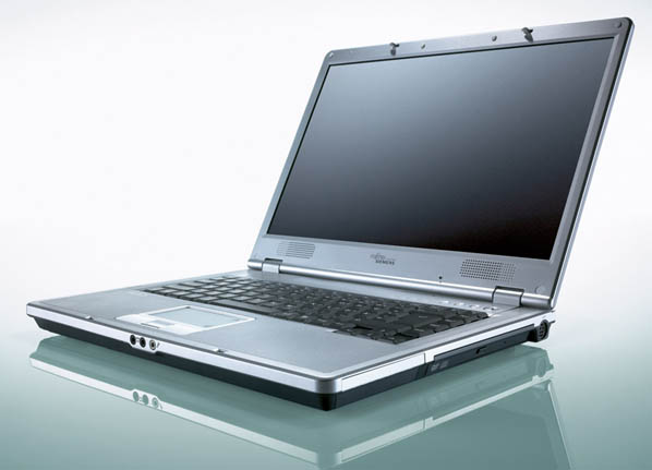 Fujitsu 15i TFT XGA Mobile AMD Athlon64 3200+ (64Bit) 1 MB cache 128MB shared