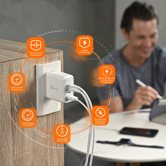 j5create Chargeur USB-C® GaN 70W à 4 ports