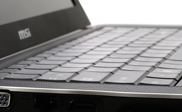 MSI X-Slim Series X410-002UK laptop AMD Athlon MV-40 – image 6