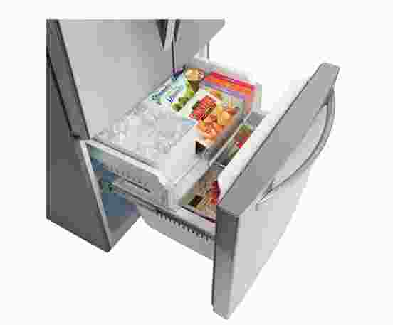 LG LFC22770ST side-by-side refrigerator Freestanding – image 2