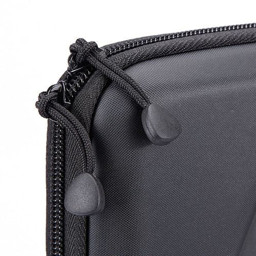 Case Logic 15" MacBook Pro Sculpted Sleeve – image 9