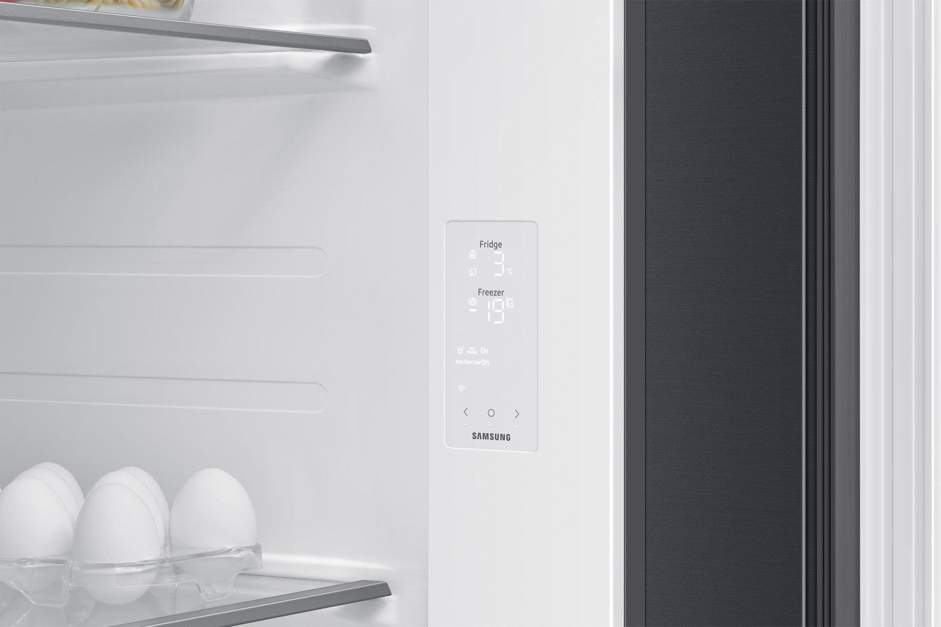 Samsung RS80F64KEF side-by-side refrigerator Freestanding – image 9