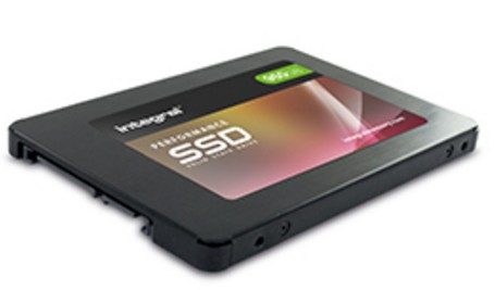 Integral INSSD960GS625M7XP4 internal solid state drive – image 1