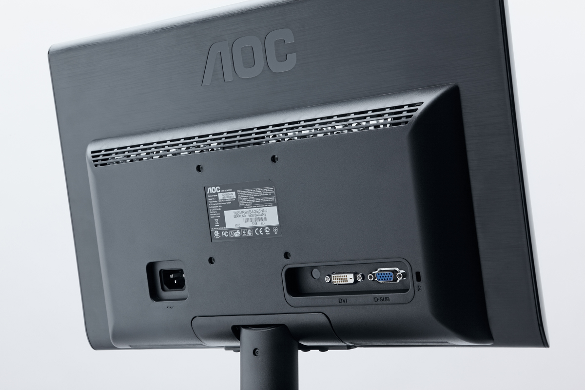 AOC e950Swda-skd computer monitor – image 3