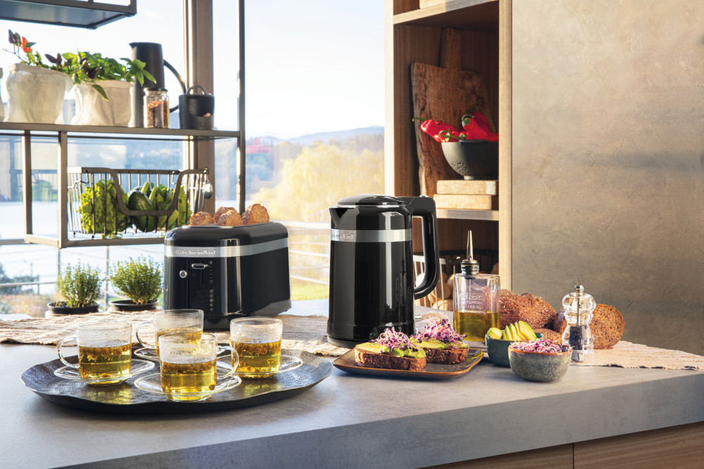 KitchenAid 5KEK1565EOB electric kettle – image 5