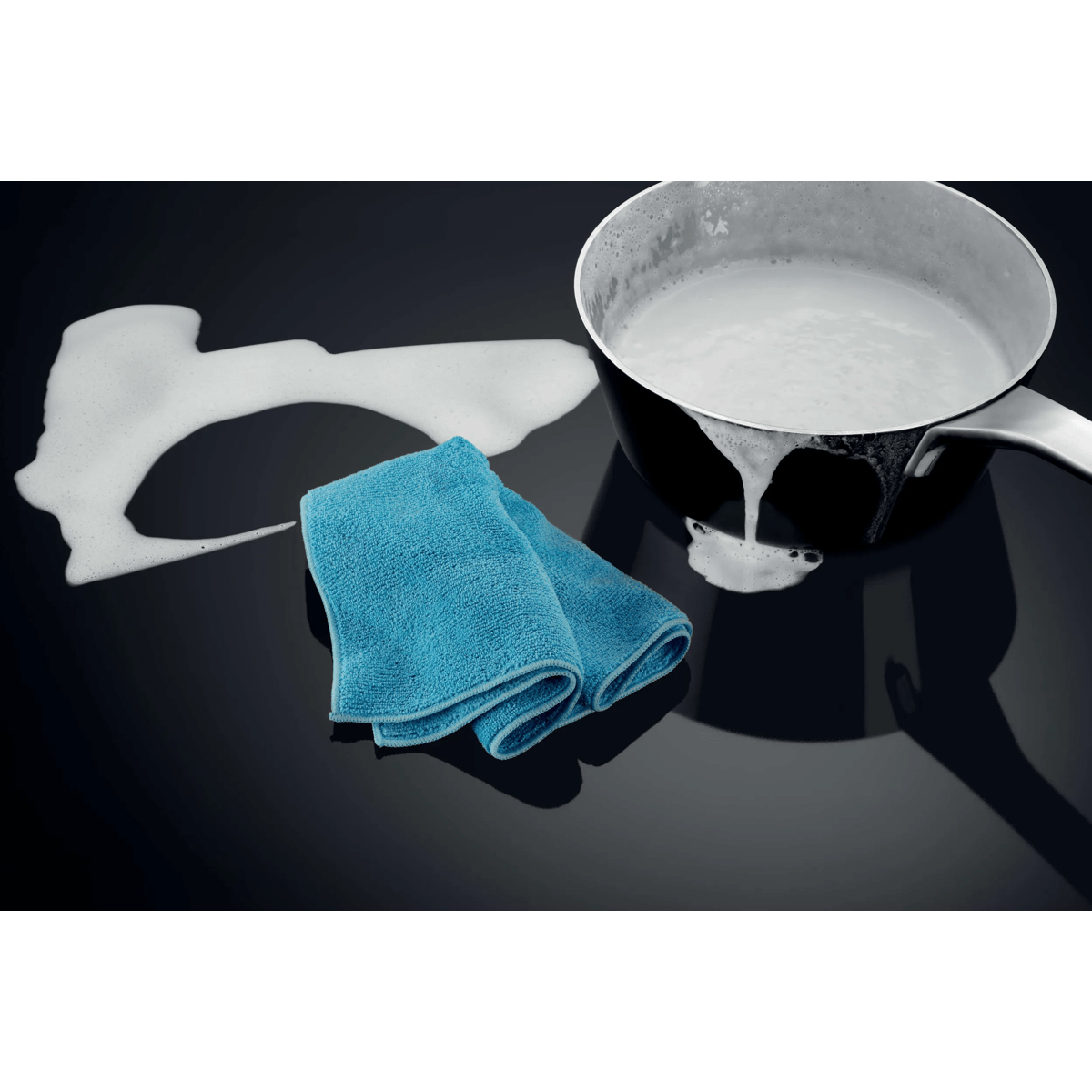 Electrolux 700 Series SenseBoil® 60cm induction hob – image 4