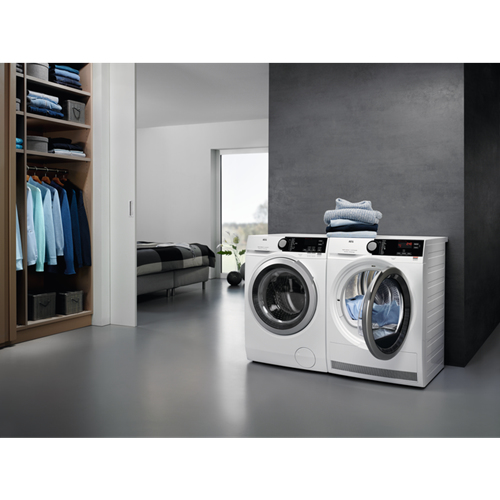 AEG T8DBE48S tumble dryer Freestanding Front-load – image 3