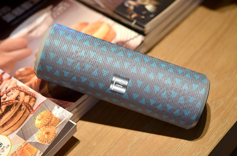 Techly Portable Bluetooth Tube Speaker with FM Radio MicroSD Reader USB – image 5