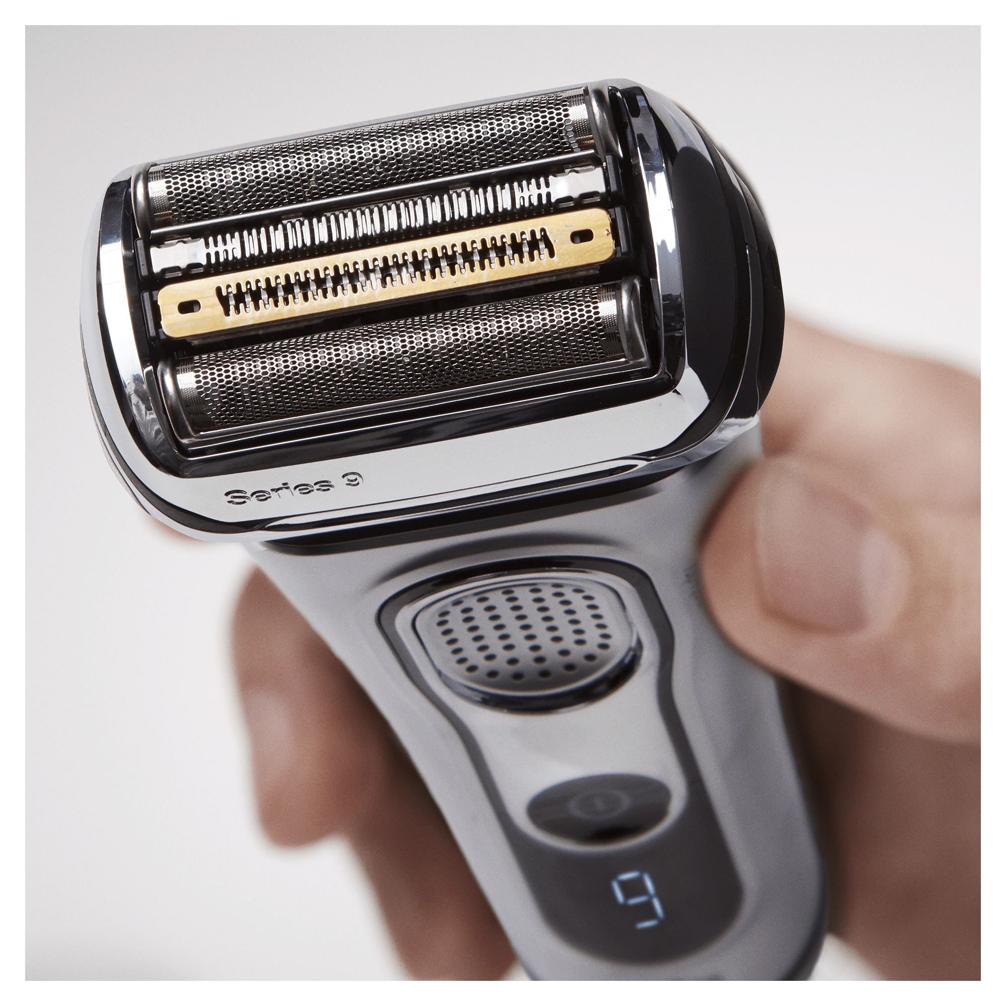 Braun Series 9 Electric Shaver for Men 9292cc, Clean&Charge Station and Travel Case – Silver – image 3