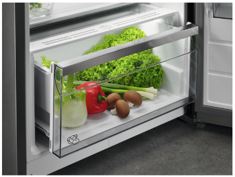 AEG Series 7000 RKB638E4MW fridge Freestanding – image 7