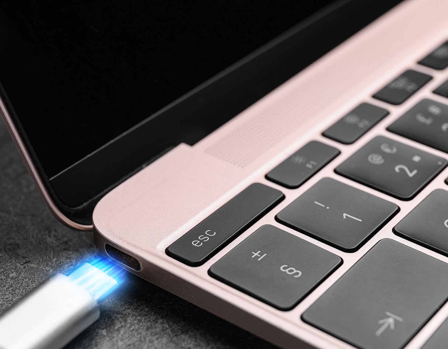 D-Link 6-in-1 USB-C Hub with HDMI/Gigabit Ethernet/Power Delivery – image 7